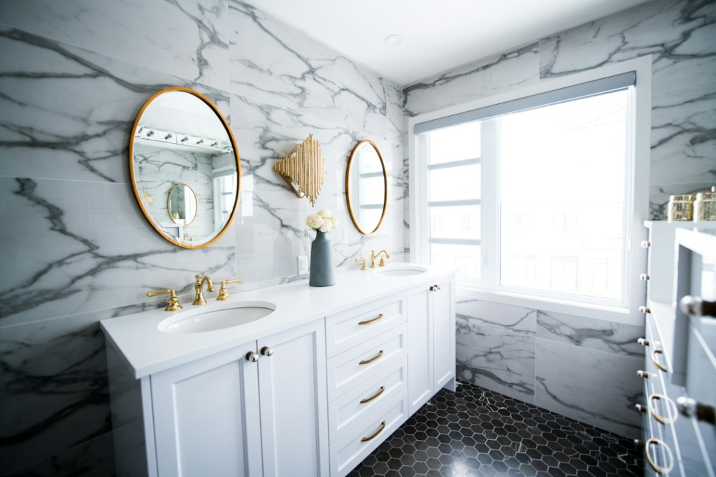 Bright modern shower remodeling design in Las Vegas